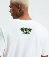 Remera masculina de algodón color blanco, con cuello redondo y mangas cortas. Presenta un estampado frontal de ratones con ojos verdes y la frase "Bad Habits" en verde neón.