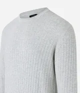 Suéter masculino de algodón más sostenible, corte regular, cuello redondo, manga larga y textura grid.