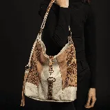 Ubud arena, camel y tostado