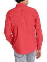 Camisa casual de hombre RKF Galiton, color amarillo claro, de manga larga ajustable con botones de madera. Confeccionada en popelina 100% algodón orgánico, con bolsillo de pecho con logo bordado y protección UV 20+.