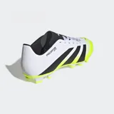 Championes de fútbol Adidas Predator Club FG/MG, color blanco con detalles en negro y amarillo neón. Presentan tres tiras negras en los laterales y suela con tapones para múltiples superficies.