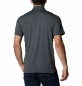 Polo de hombre Columbia Tech Trail, color blanco, de manga corta, con logo bordado en el pecho. Confeccionada en tejido hidroabsorbente Omni-Wick™ con elastano.