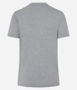 Remera gris melange de algodón y poliéster, con cuello redondo y mangas cortas. Estampa frontal con la palabra "London" en azul marino, una estrella y la frase "Big things starts from small places. Part of the story".