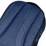 Mochila Caterpillar unisex color azul con detalles en negro. Cuenta con un compartimento principal grande, un bolsillo delantero con llavero fijo, bolsillos internos y laterales de red.