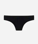 Conjunto de lencería color piel, compuesto por un corpiño tipo top con breteles finos y una bombacha tipo bikini.