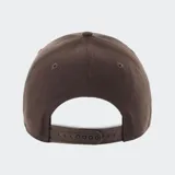 Gorro rojo de béisbol con logo de los New York Yankees bordado en blanco y logo de la marca 47 en el lateral.