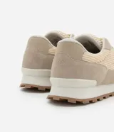 Championes de hombre marca Viko, estilo jogging, color azul marino y negro, con cordones y suela de goma. Confeccionados en material sintético con textura y recortes.