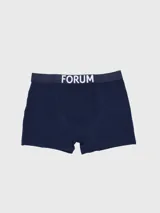 Boxer blanco de algodón con cintura elástica gris con la marca Forum estampada.