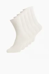 Pack de cinco pares de medias blancas de algodón, poliéster y elastano, con corte entallado y tejido acanalado.