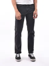Pantalón de jean negro de corte recto.