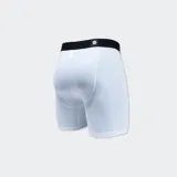 Bóxer negro de la marca Stance, con cintura elástica azul y logo de la marca en blanco en la pierna derecha.