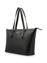 Cartera shopper de PU color marrón claro, con formato rígido, doble asa de hombro y cierre superior con cremallera. Incluye logo metálico de la marca y bolsillo interno.