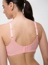 Soutien negro con breteles regulables.