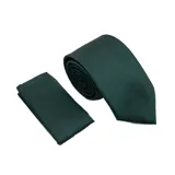 Corbata verde oscuro con diseño de micro puntos y pañuelo de bolsillo a juego.