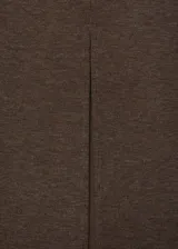 Falda midi marrón de punto, corte entallado y cintura elástica.