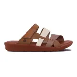 Sandalias bajas de cuero con tres tiras combinadas en tonos marrón, rojo y bordó. Ajuste con velcro en el tobillo y suela marrón. Marca Country Sand.