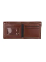Billetera de símil cuero color marrón oscuro con una franja vertical marrón claro en el frente con la marca "Terrano" grabada.