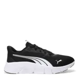Championes deportivos negros con detalles en blanco, diseñados para running y confort.