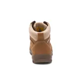 Bota de trabajo Caterpillar color marrón, con puntera de acero y cuello acolchado en color beige. Cuenta con cordones redondos marrones, ojales metálicos y suela de goma antideslizante.