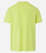 Remera color amarillo flúor de corte recto, con cuello redondo y manga corta. Presenta un bordado de una rosa negra en el lado izquierdo del pecho.