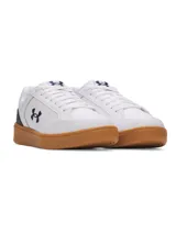 Championes urbanos Under Armour UA Official, color blanco con logo en azul y suela color caramelo.