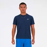 Remera deportiva azul con logo de New Balance en el pecho.