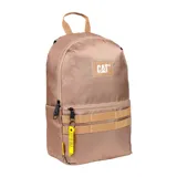 Mochila Cat color sepia con logo blanco estampado en el frente. Cuenta con un compartimento principal con cremallera, un bolsillo interior acolchado para el portátil, trabillas frontales para sujetar accesorios y bolsillos laterales planos.