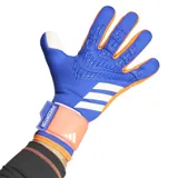 Guantes de portero con palma de látex URG 3.0, elasticidad en la correa de muñeca y dorso de punto flexible con silicona para mejor agarre.