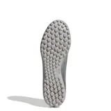 Championes de fútbol Adidas F50 Messi Club TF, diseño unisex en blanco, rojo, negro y plateado.