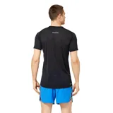 Remera deportiva negra de manga corta, con logo de New Balance estampado en blanco en el pecho.