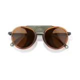 Lentes de sol Sunski modelo Strada, con montura redonda color marrón y lentes polarizadas color ámbar.