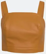 Blusa corta color ocre de material sintético con tirantes medianos con elástico y lastex en la espalda.