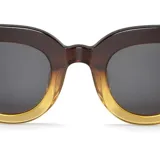 Lentes de sol Mr Boho modelo Hayes, con montura marrón degradada a amarillo y lentes grises.