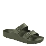 Sandalias Birkenstock Arizona color verde con doble tira y hebillas ajustables.
