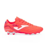 Championes de fútbol Joma Aguila 2507 color naranja con logo blanco. Fabricados en material sintético Fibertec, con suela de caucho de dos densidades y media suela de Phylon.