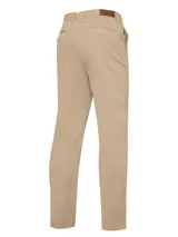 Pantalón de hombre RKF modelo Turin, estilo chino, color gris, corte moderno, tiro medio, con tecnología Natural Flex.