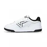 Championes Vans Upland blancos con detalles en negro.