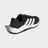 Championes Adidas Dropset negros con tres tiras blancas en los laterales y suela blanca.