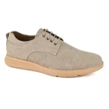 Zapato casual color beige con cordones, de tela con textura y suela marrón.