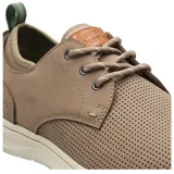 Zapatilla urbana Hush Puppies modelo Port, color tostado, con capellada de cuero y malla, cordones y suela con tecnología ZeroG de EVA.