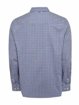 Camisa de manga larga con cuello italiano y bolsillo en el pecho con logo bordado. Diseño a cuadros en tonos azul, blanco y negro.