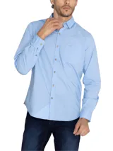 Camisa casual de hombre RKF Galiton, color amarillo claro, de manga larga ajustable con botones de madera. Confeccionada en popelina 100% algodón orgánico, con bolsillo de pecho con logo bordado y protección UV 20+.