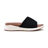 Sandalias bajas de mujer, marca Korium, color rosa, con capellada textil suave y suela blanca.
