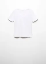Camiseta negra de algodón con cuello en V y mangas cortas.