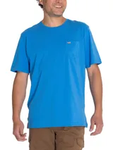 Remera celeste de algodón orgánico, corte regular fit, con cuello redondo y bolsillo en el pecho con logo bordado de la marca.