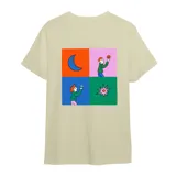 Remera blanca de algodón con estampado pequeño en el pecho izquierdo que dice "WTF (WHERE IS THE FOOD)" y un dibujo de una estrella rosa y violeta.