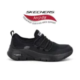 Championes Skechers Arch Fit negros, tipo slip-on, con cordones elásticos y plantilla con soporte para el arco plantar.