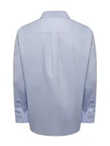 Camisa de vestir blanca de algodón, corte moderno ajustado al cuerpo, con cuello abotonado, manga larga, bolsillo en el pecho y pinzas en la espalda.