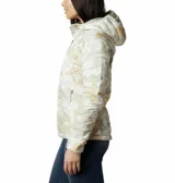 Campera ligera con capucha, repelente al agua y forro térmico reflectante, ideal para el invierno y actividades al aire libre.