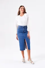 Remera blanca de algodón con mangas largas abullonadas de broderie.